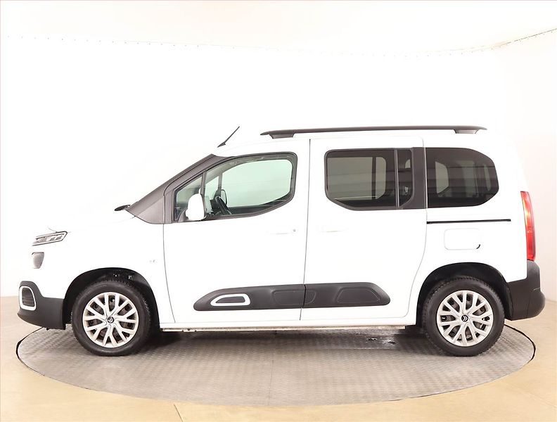 Citroën Berlingo (2020) Feel 1.5 BlueHDi, 5Míst, SR - fotka 3 z 17