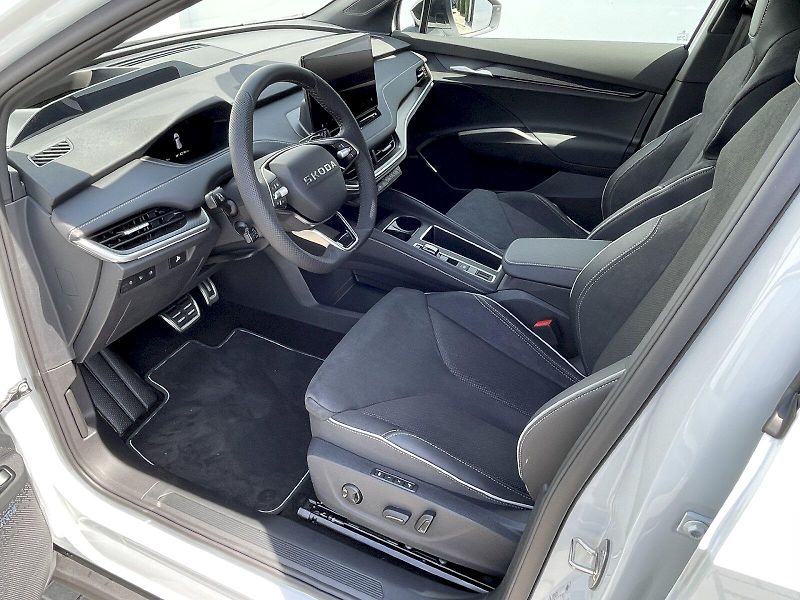 Škoda Elroq (2026) Sportline 85 82kWh / 210 kW - fotka 7 z 30