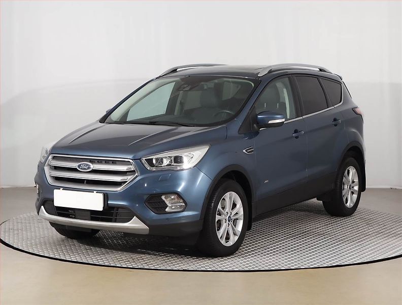 Ford Kuga (2019) 2.0 TDCi, 4X4, Automat, Kůže - fotka 2 z 25