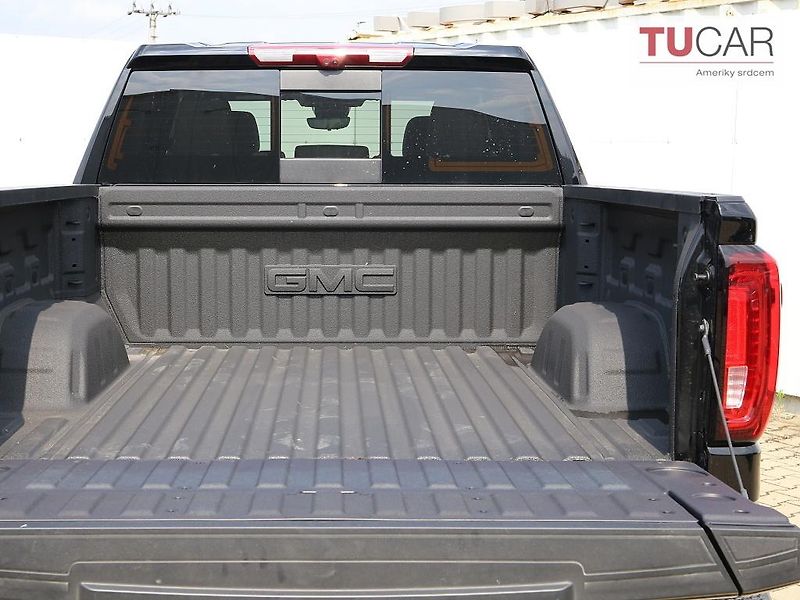 Chevrolet Silverado (2026) ZR2 6.2 V8  - fotka 7 z 48