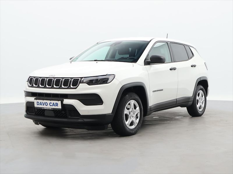 Jeep Compass 1,3 MultiAir 96kW Night Eagle - fotka 3 z 40