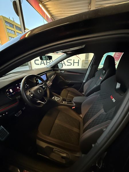Škoda Octavia (2024) Škoda Octavia RS iV 180 kW - fotka 9 z 11
