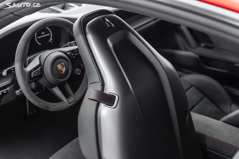 Porsche 911 GT3 992.2 facelift, PDK - fotka 38 z 40