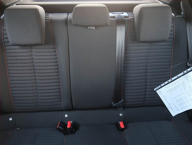 Peugeot 208 (2020) 1.2 PureTech, Serv.kniha - fotka 10 z 21