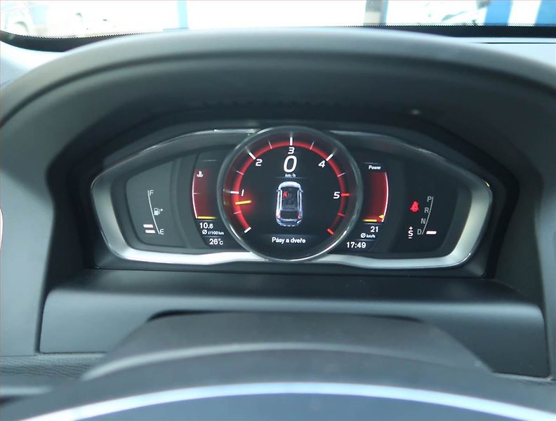 Volvo XC60 (2014) D4, 4X4, Automat, Kůže - fotka 11 z 17