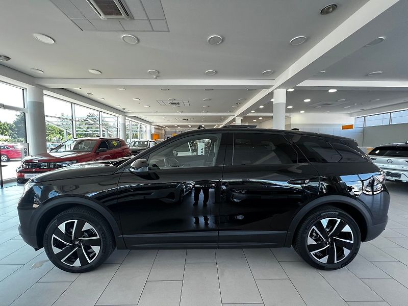 Opel Grandland GS Hybrid 1,2T 145k Automat+ZP - fotka 4 z 30