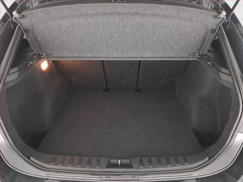 BMW X1 (2012) sDrive20i, Automat, Tempomat - fotka 14 z 16