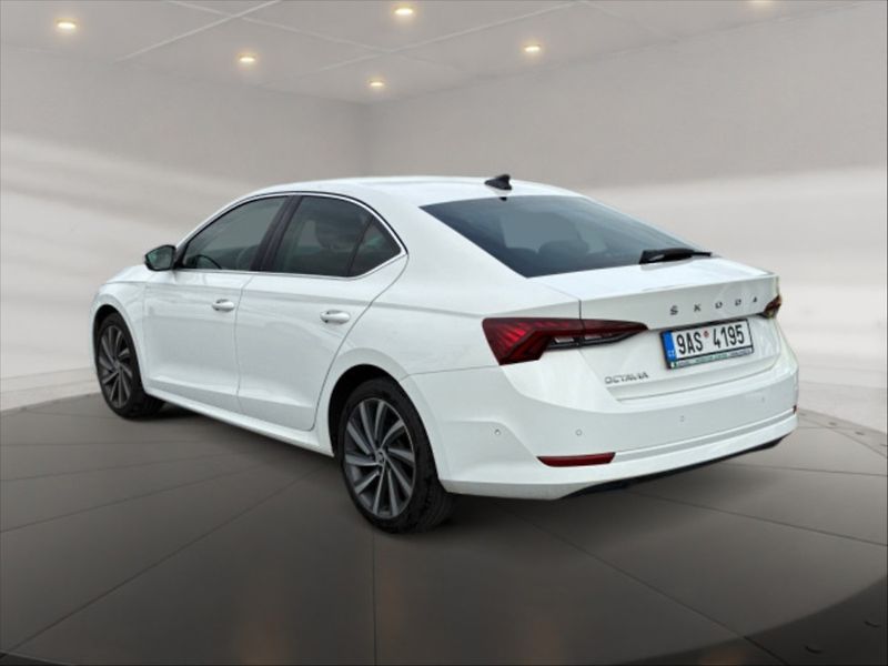 Škoda Octavia 2,0 TDI 85 Style AT - fotka 3 z 10
