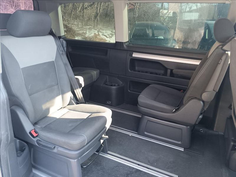 Volkswagen Multivan 2,0 TDi - fotka 22 z 25