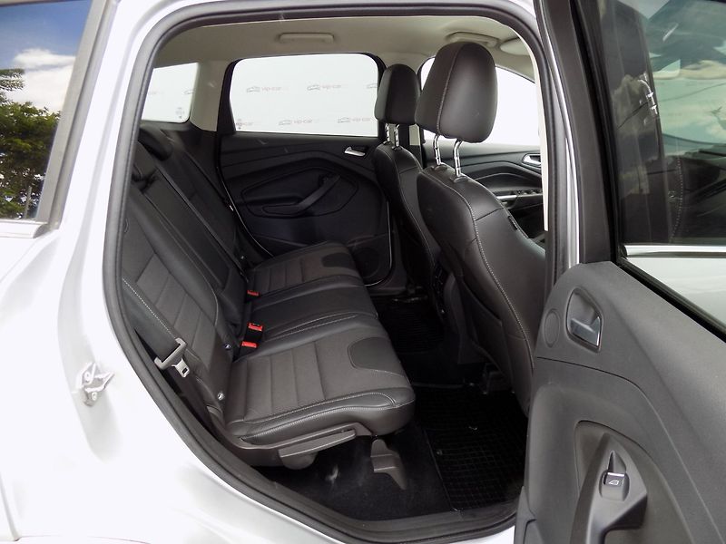 Ford Kuga (2016) 2.0TDCi/Individual/AWD/AT/ - fotka 19 z 44