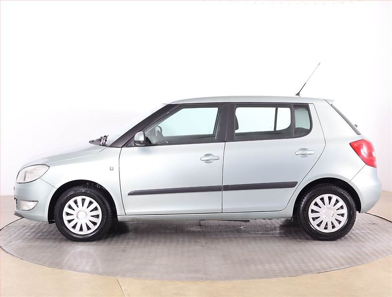 Škoda Fabia (2011) 1.2 TSI, Serv.kniha - fotka 3 z 14