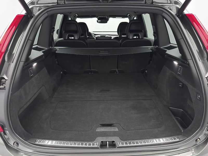Volvo XC90 B5 AWD PLUS DARK CZ 1.maj - fotka 5 z 51