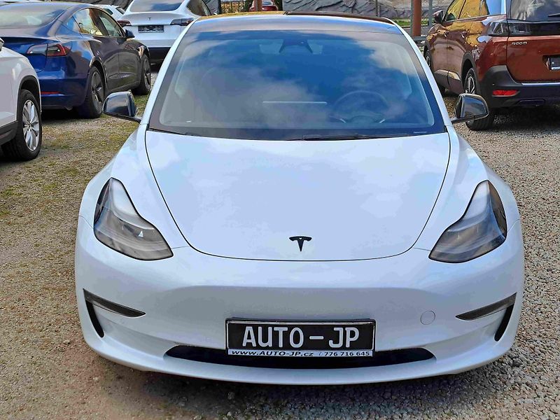 Tesla Model 3 AWD Long Range  19ALU  SOH-91% - fotka 7 z 16