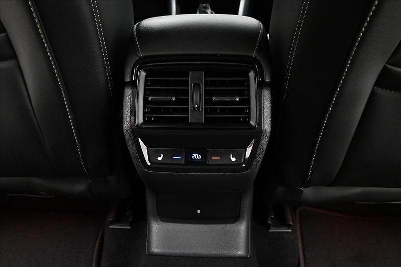 Škoda Kodiaq 2,0 TDI 147kW DSG 4x4 Sport LI - fotka 22 z 33