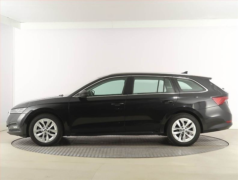 Škoda Octavia (2022) 2.0 TDI - fotka 3 z 28