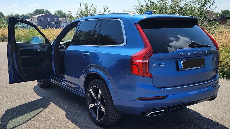 Volvo XC90 (2016) - fotka 1 z 14