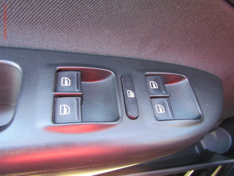 Škoda Octavia (2010) 1.2 TSi, autoAC - fotka 14 z 18
