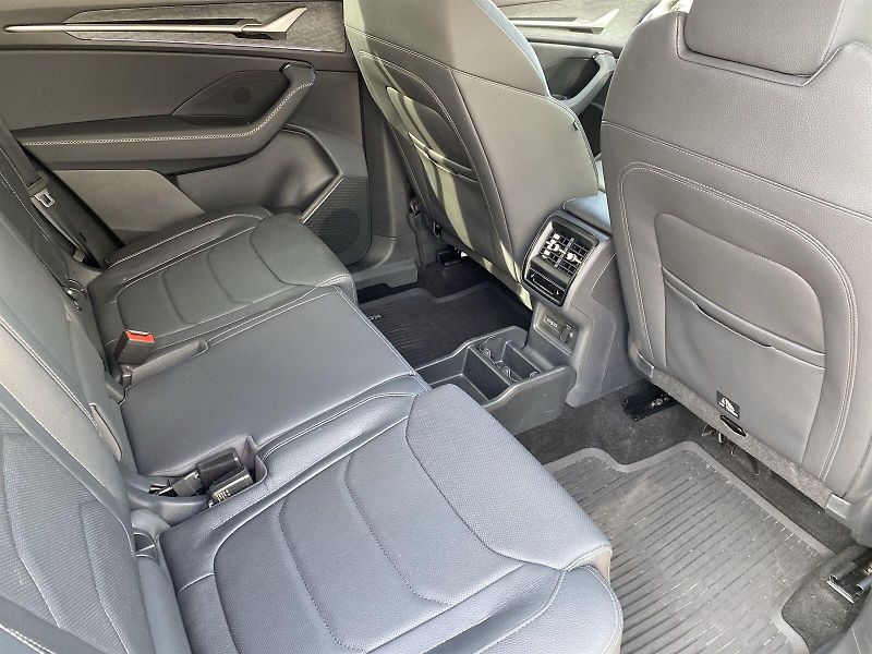 Škoda Kodiaq (2024) 2.0 TDI 4x4 DSG Exclusive Sele - fotka 9 z 49