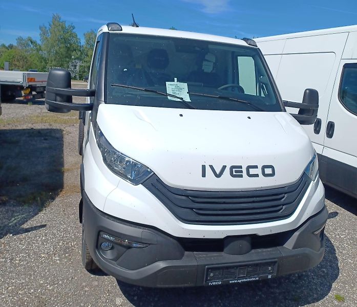 Iveco Daily (2026) 35S18H klima, tachograf - fotka 2 z 3