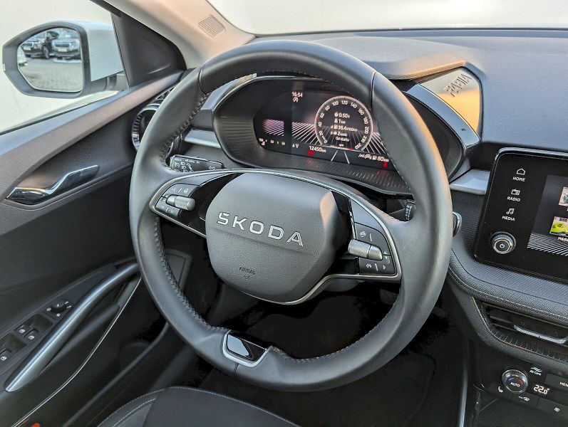 Škoda Fabia (2024) 1.0 TSI / 70 kW Top Selection - fotka 18 z 30