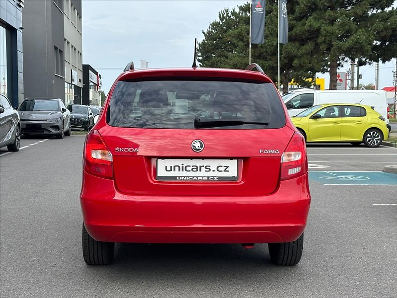 Škoda Fabia 1,4 16V  Active CZ - fotka 5 z 19
