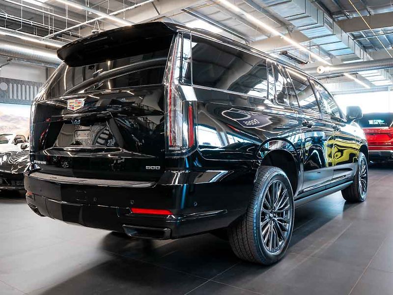 Cadillac Escalade (2026) 6.2 ESV Sport Platinum 2026 - fotka 9 z 50
