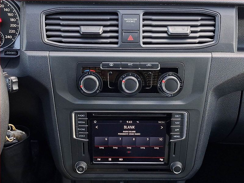 Volkswagen Caddy (2019) 2.0 TDI, ČR, DPH - fotka 9 z 17