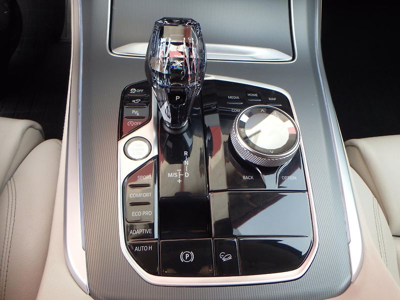 BMW X5 (2019) 3.0 da,X-Line,INDIVIDUAL,Laser - fotka 24 z 33