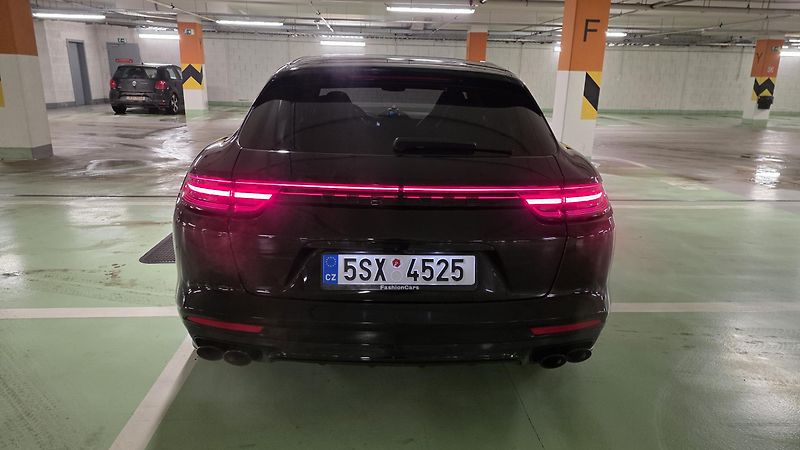 Porsche Panamera (2019) TURBO CERAMIC NOČNÍ PANO MAX - fotka 5 z 16