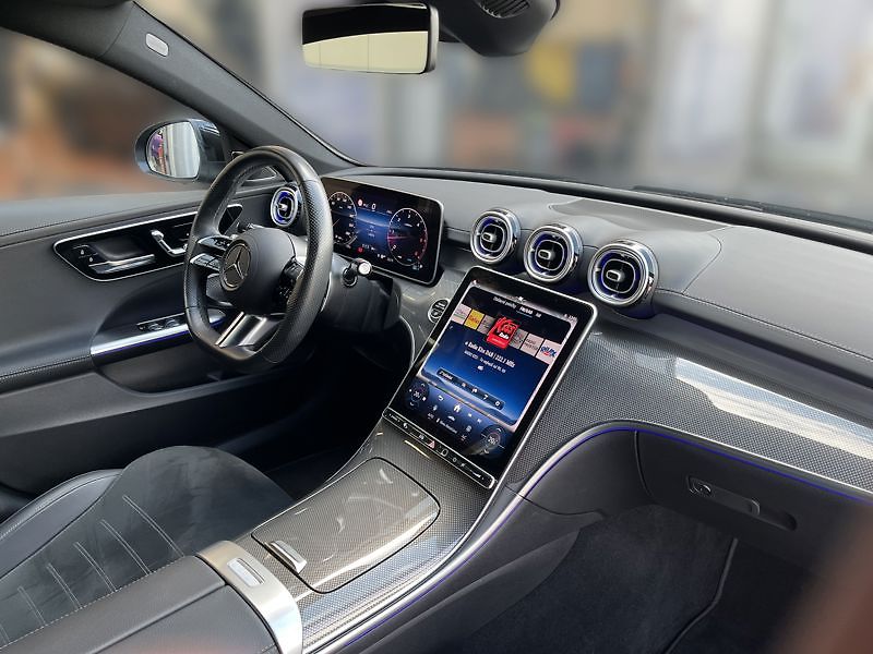 Mercedes-Benz Třídy C 220d 4MATIC AMG Style Edition - fotka 15 z 18