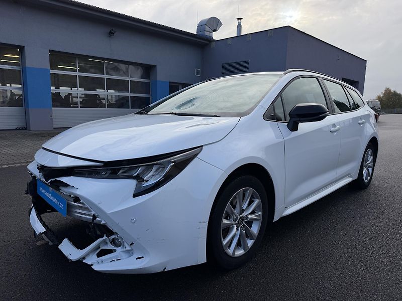Toyota Corolla Kombi 1,8i hybrid automat  - fotka 7 z 19