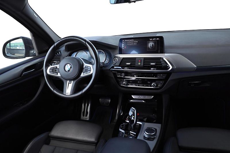 BMW X3 xDrive30d - fotka 12 z 15