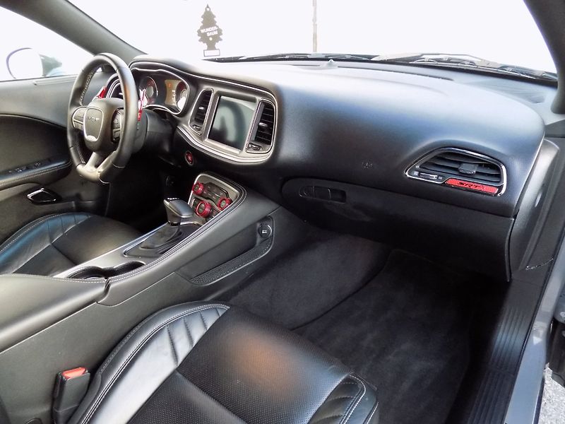 Dodge Challenger (2018) 6.2/V8/HELLCAT/SRT/Větr.sed/ČR - fotka 14 z 39