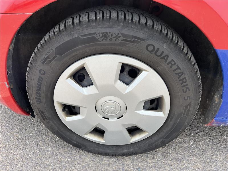 Škoda Octavia 1,6 TDi AMBIENT KLIMA STK 1/28 - fotka 34 z 34