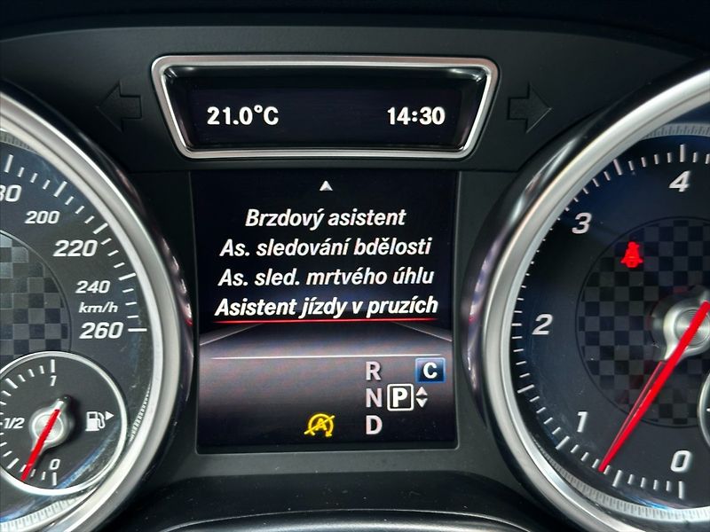 Mercedes-Benz GLE 3,0 kupé-350CDI REZERVACE!! - fotka 40 z 47