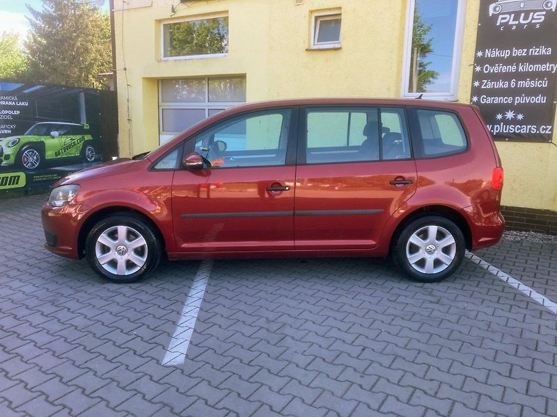 Volkswagen Touran 1,6TDi (77kW)*STK DO 5/2028* - fotka 6 z 18