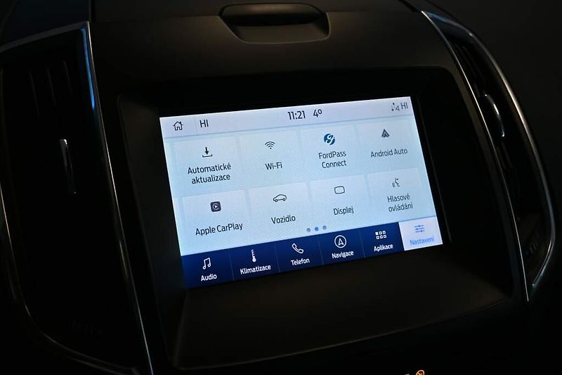 Ford S-MAX (2022) 2.0 TITANIUM Kamera Tažné 8 Ko - fotka 17 z 32