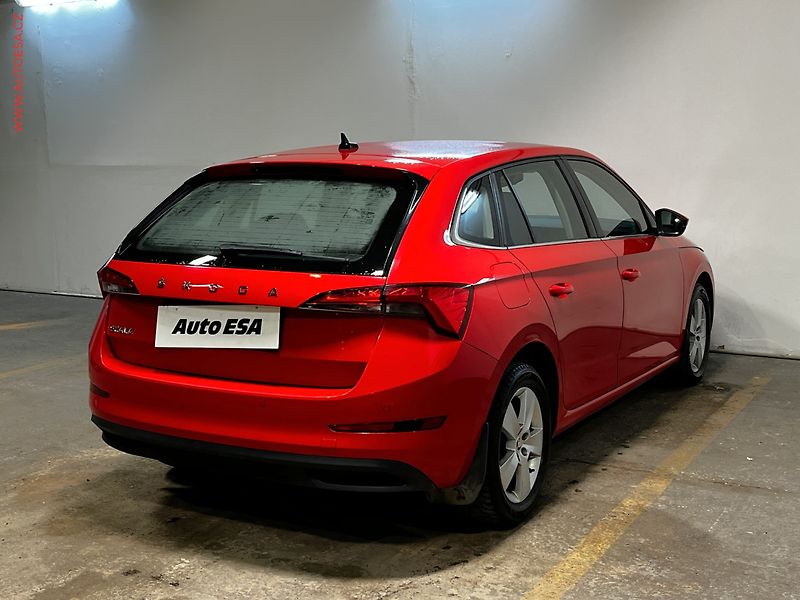 Škoda Scala (2020) 1.6 TDi, Ambiente, DSG - fotka 4 z 15