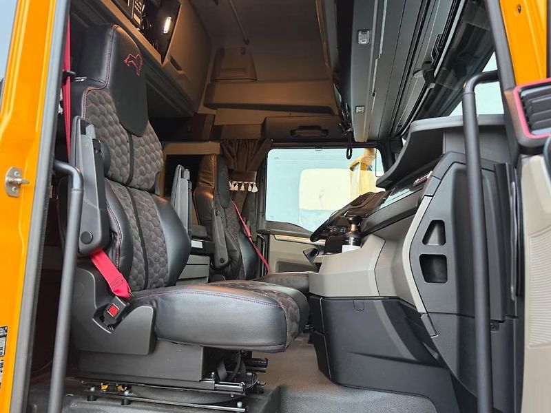 MAN TGX (2022) 26.640 6x2 tahač EURO 6 - fotka 12 z 22