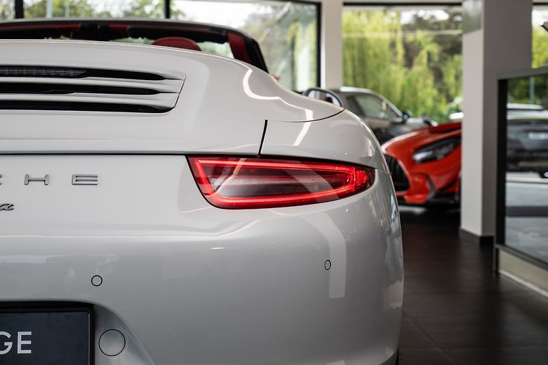 Porsche 911 (991) Carrera Cabriolet - fotka 22 z 23