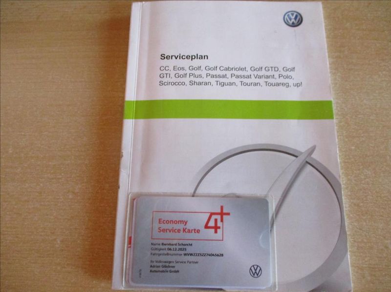 Volkswagen up! 1,0 MPi, klima, serv.kniha, - fotka 28 z 42