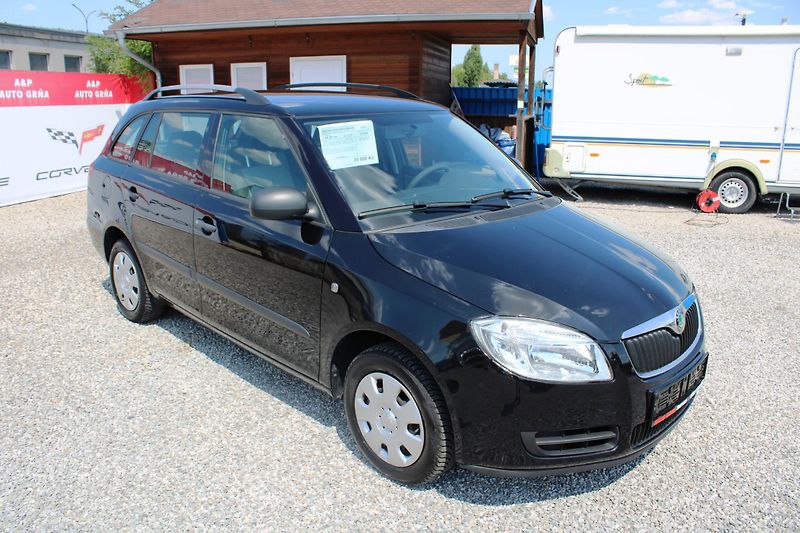 Škoda Fabia (2010) REZERVACE - fotka 1 z 16