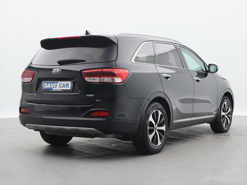 Kia Sorento 2.2 CRDI 147kW Exclusive 4x4 - fotka 7 z 33