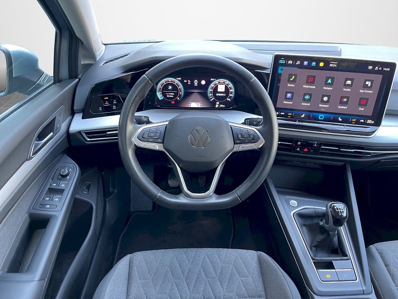 Volkswagen Golf Variant (2024) 1,5 eTSI 85 kW Life - fotka 6 z 34