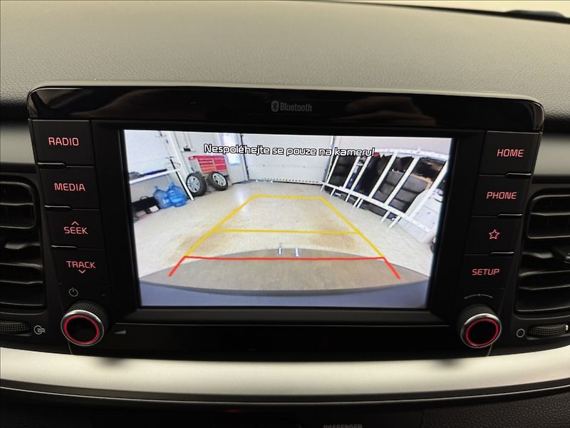 Kia Stonic 1,4 i SERVIS KAMERA 2X KOLA ČR - fotka 18 z 37