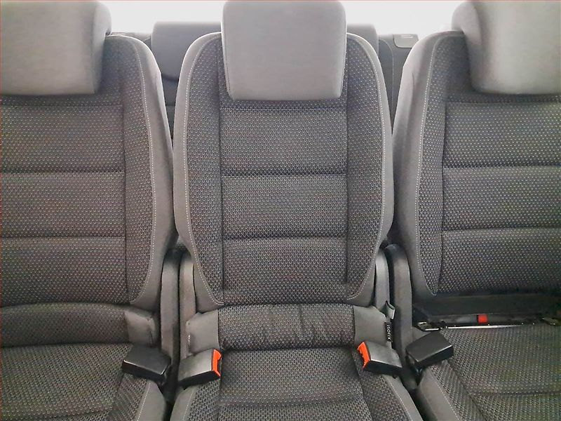 Volkswagen Touran (2011) 1.4 TSI, 7 míst, Serv.kniha - fotka 10 z 21