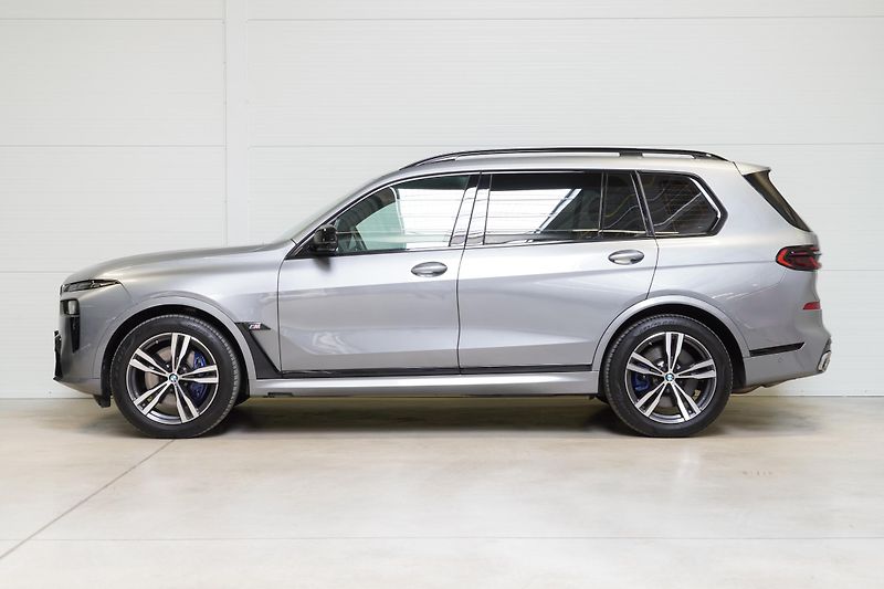 BMW X7 M60i,1.MAJ,ČR,DPH,Tažné - fotka 5 z 44