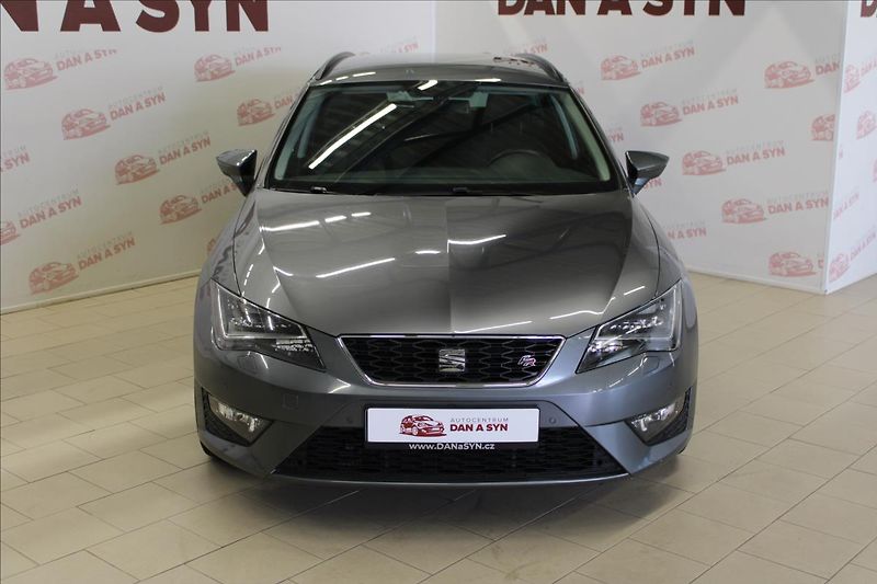 Seat Leon 2,0 TDI 110KW DSG FR ST - fotka 2 z 17