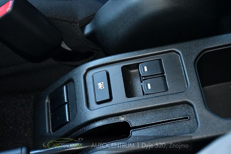 Suzuki Jimny 1,5 GLX AUTOMAT, 4X4 LONG - fotka 35 z 48
