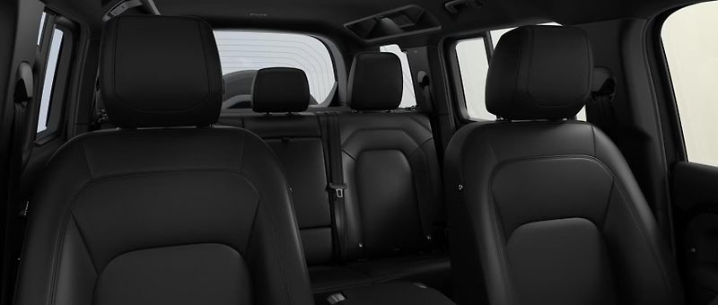 Land Rover Defender (2025) D300 X-DynSE HUD PANO TZ ACC - fotka 6 z 12